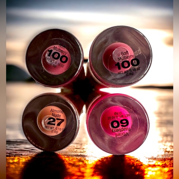 Lot of Four (4) Neutrogena Hydro Boost Hydrating Lip Gloss, 0.1 oz - Picture 4 of 4